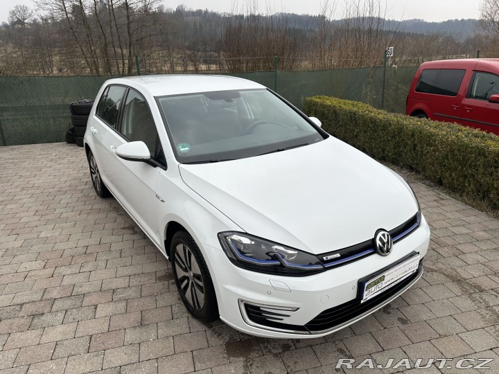 Volkswagen e-Golf 100kW 32kWh AC/DC TEPELNÉ 2020