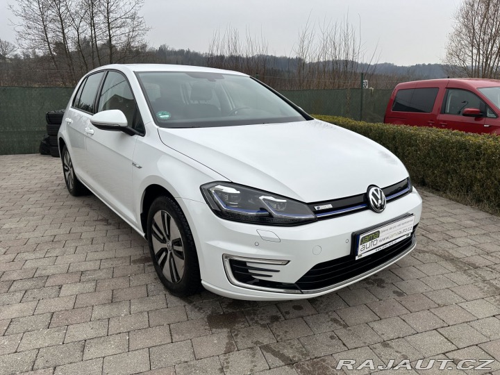 Volkswagen e-Golf 100kW 32kWh AC/DC TEPELNÉ 2020