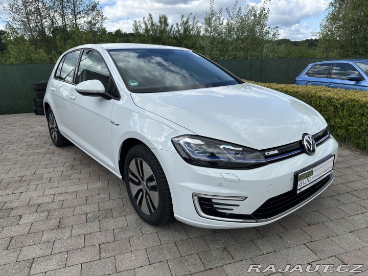 Volkswagen e-Golf REZERVOVÁNO, 100kW 32kWh 2020