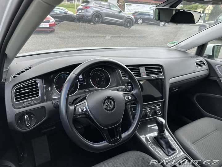 Volkswagen e-Golf REZERVOVÁNO, 100kW 32kWh 2020
