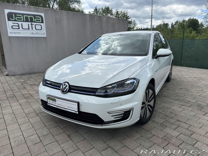 Volkswagen e-Golf REZERVOVÁNO, 100kW 32kWh 2020