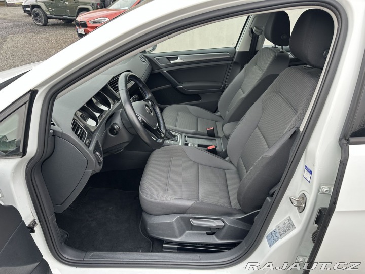 Volkswagen e-Golf 100kW 32kWh AC/DC TEPELNÉ 2020