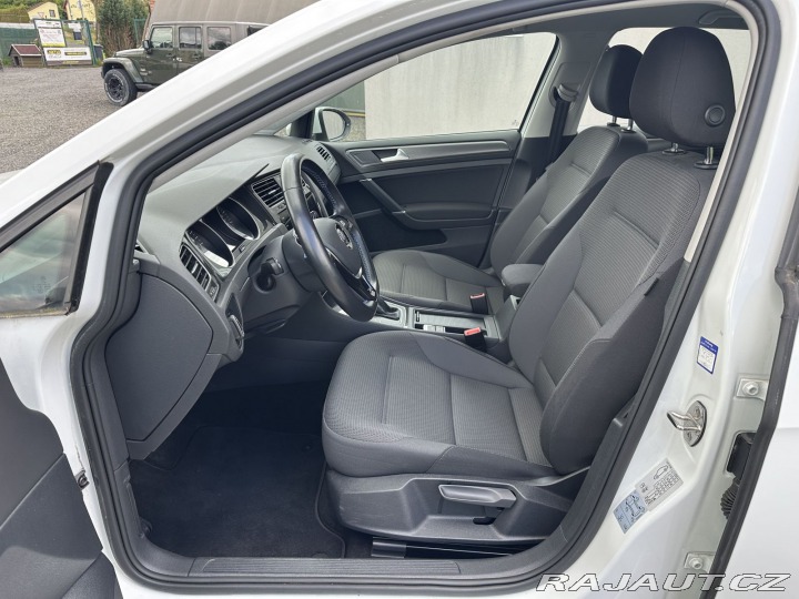 Volkswagen e-Golf REZERVOVÁNO, 100kW 32kWh 2020