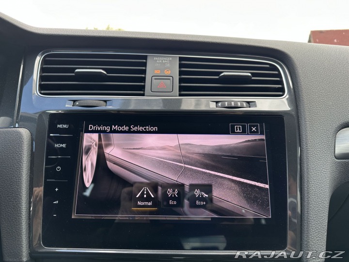 Volkswagen e-Golf REZERVOVÁNO, 100kW 32kWh 2020
