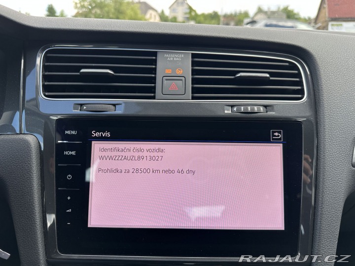 Volkswagen e-Golf REZERVOVÁNO, 100kW 32kWh 2020