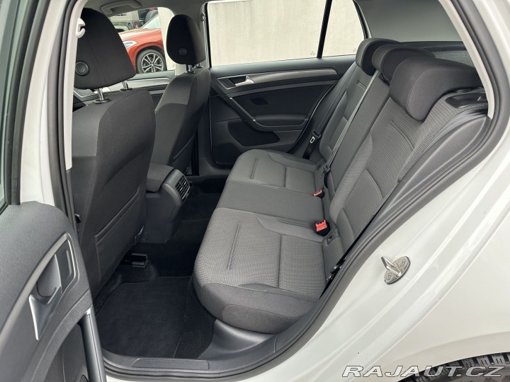 Volkswagen e-Golf 100kW 32kWh AC/DC TEPELNÉ 2020
