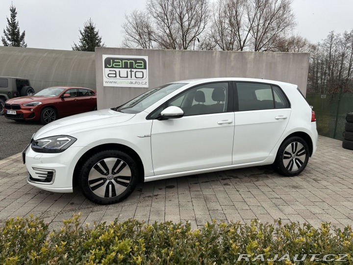 Volkswagen e-Golf 100kW 32kWh AC/DC TEPELNÉ 2020