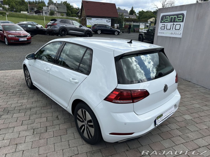 Volkswagen e-Golf REZERVOVÁNO, 100kW 32kWh 2020