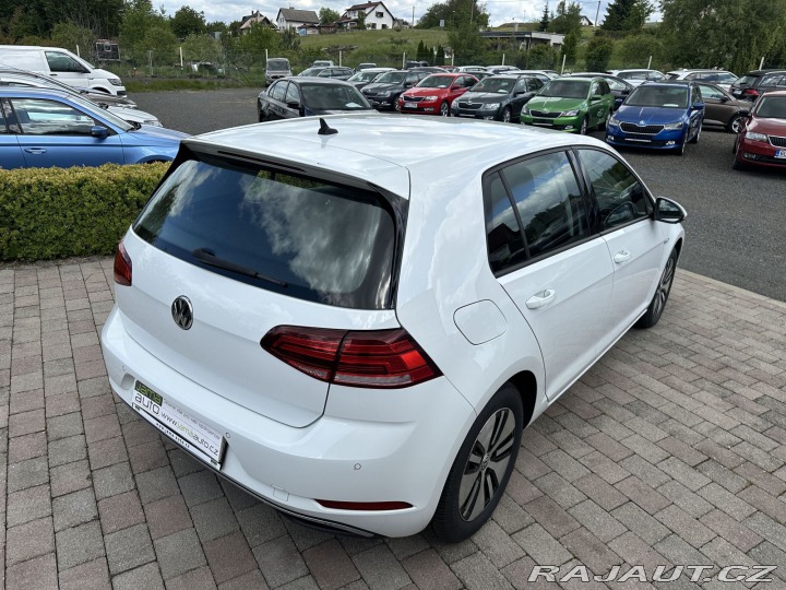 Volkswagen e-Golf REZERVOVÁNO, 100kW 32kWh 2020