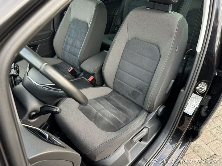 Volkswagen Golf Sportsvan 2,0TDI 110kW HIGHLINE TAŽ 2015