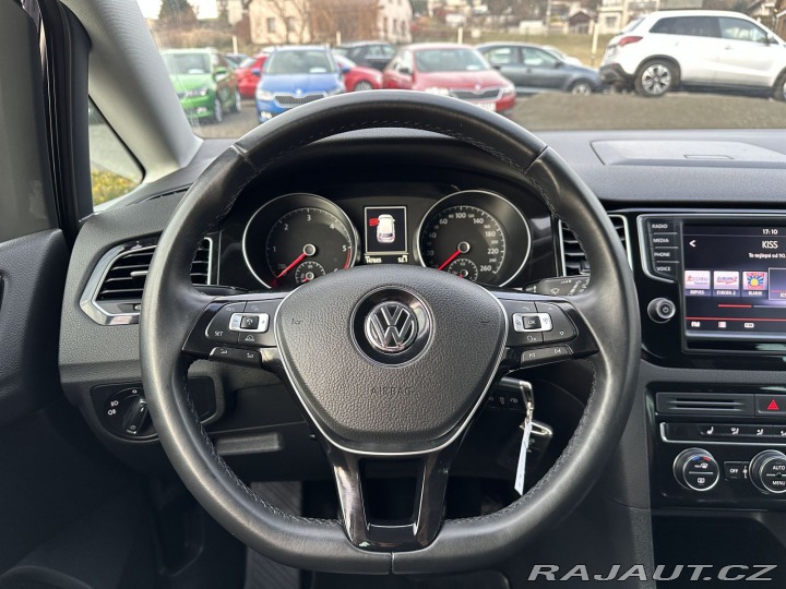 Volkswagen Golf Sportsvan 2,0TDI 110kW HIGHLINE TAŽ 2015