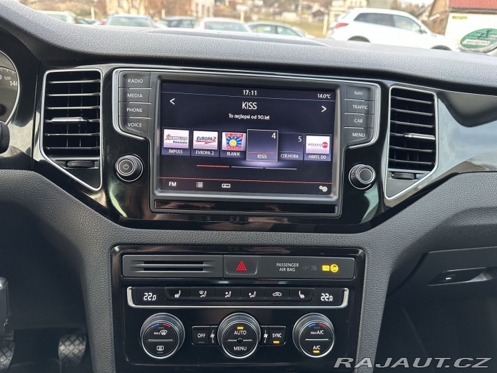Volkswagen Golf Sportsvan 2,0TDI 110kW HIGHLINE TAŽ 2015