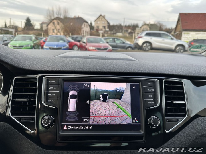 Volkswagen Golf Sportsvan 2,0TDI 110kW HIGHLINE TAŽ 2015