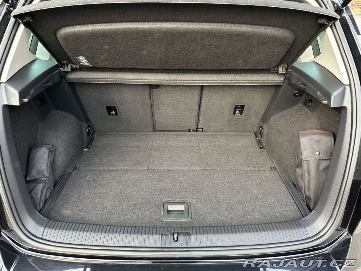 Volkswagen Golf Sportsvan 2,0TDI 110kW HIGHLINE TAŽ 2015