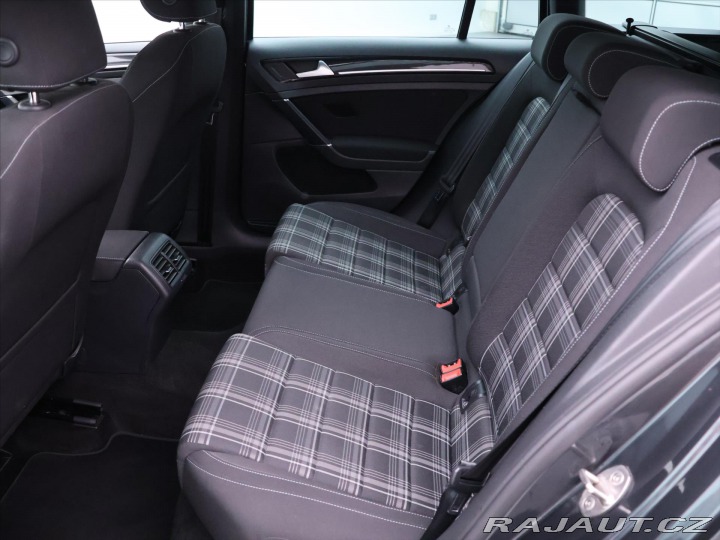 Volkswagen Golf 2,0 TDI 135kW DSG Xenon G 2015