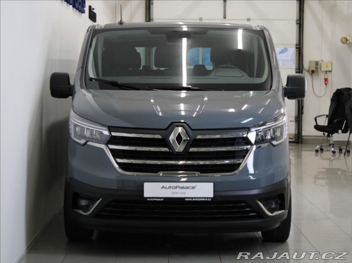 Renault Trafic 2,0 DCi 125kW AT 6-míst Č 2024