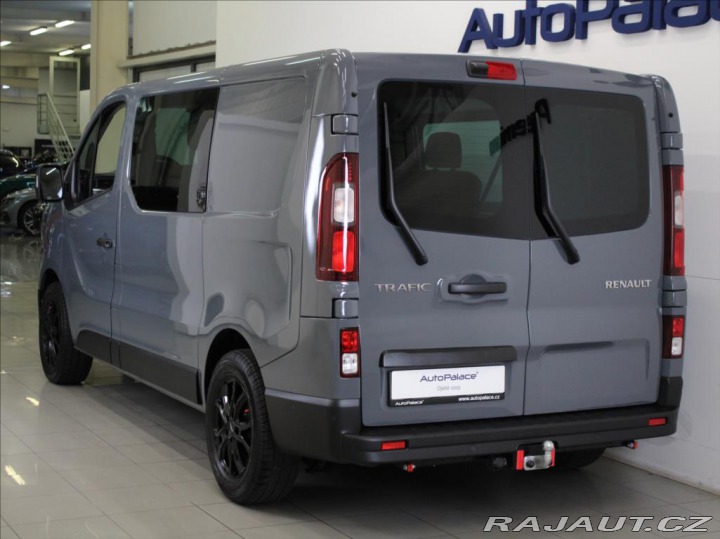 Renault Trafic 2,0 DCi 125kW AT 6-míst Č 2024