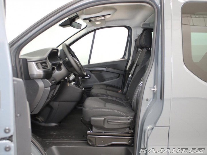 Renault Trafic 2,0 DCi 125kW AT 6-míst Č 2024
