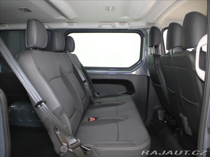 Renault Trafic 2,0 DCi 125kW AT 6-míst Č 2024