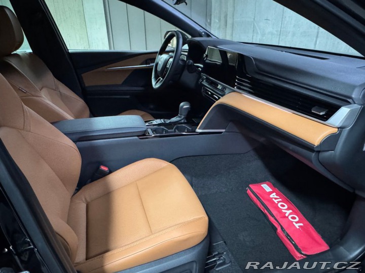 Toyota Camry 2.5, HEV, Executive 2026