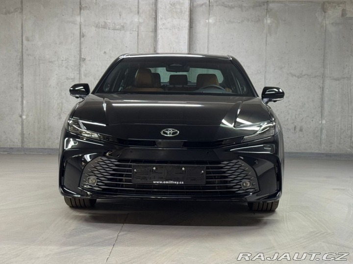 Toyota Camry 2.5 Hybrid Executive 2026