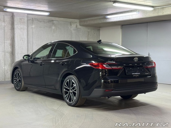 Toyota Camry 2.5 Hybrid Executive 2026