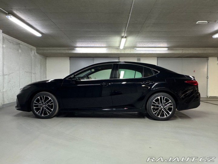 Toyota Camry 2.5 Hybrid Executive 2025