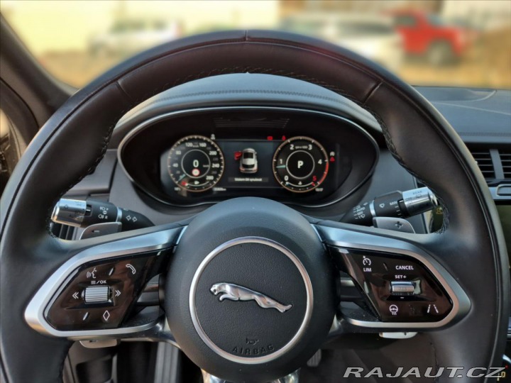Jaguar E-Pace 2,0 D200 Auto 4WD R-Dynam 2021