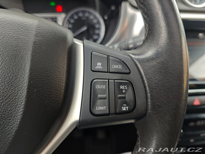 Suzuki Vitara 1.6 VVTi 4x4 AllGrip Pano 2015