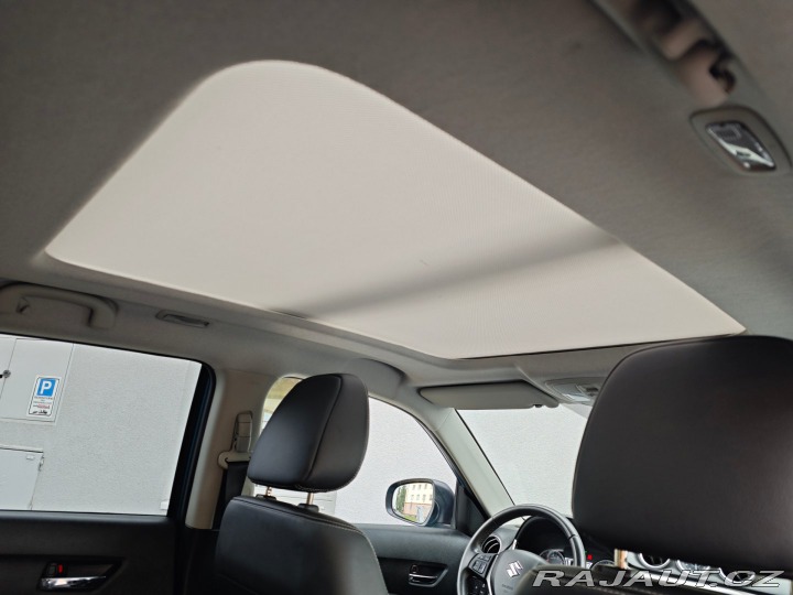 Suzuki Vitara 1.6 VVTi 4x4 AllGrip Pano 2015