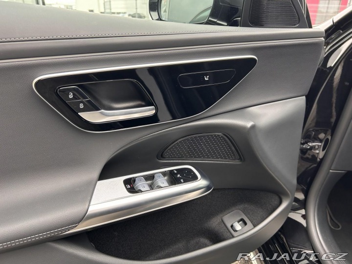 Mercedes-Benz E E 220d 4MATIC AMG 2024