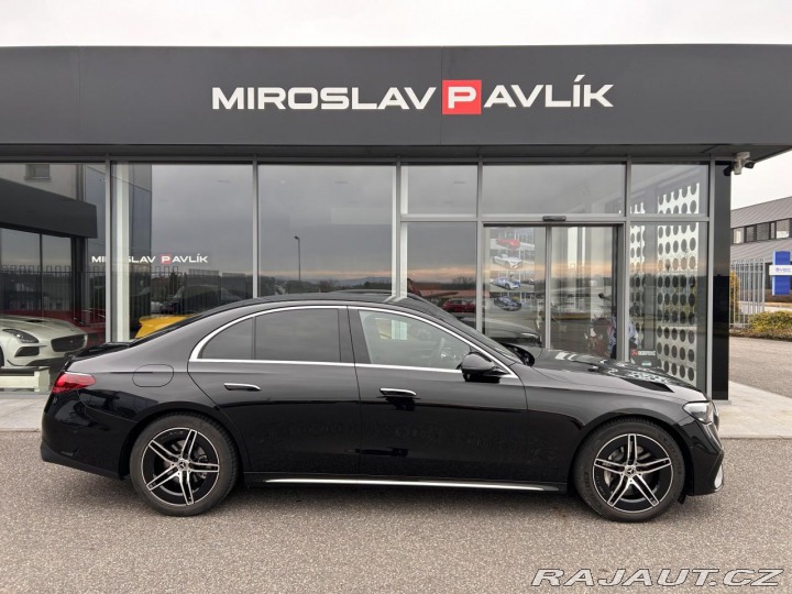 Mercedes-Benz E E 220d 4MATIC AMG 2024