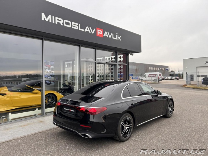 Mercedes-Benz E E 220d 4MATIC AMG 2024