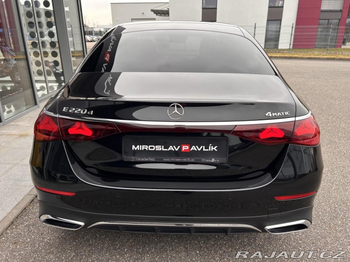 Mercedes-Benz E E 220d 4MATIC AMG 2024
