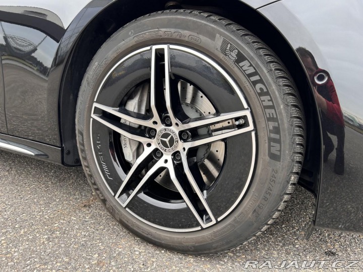 Mercedes-Benz E E 220d 4MATIC AMG 2024