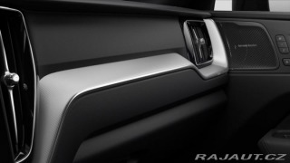 Volvo XC60 2,0 B5 AWD Plus Black Ed 2025