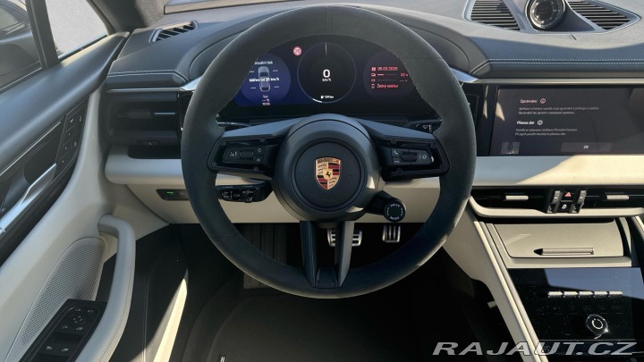 Porsche Macan 4S Electric 2025