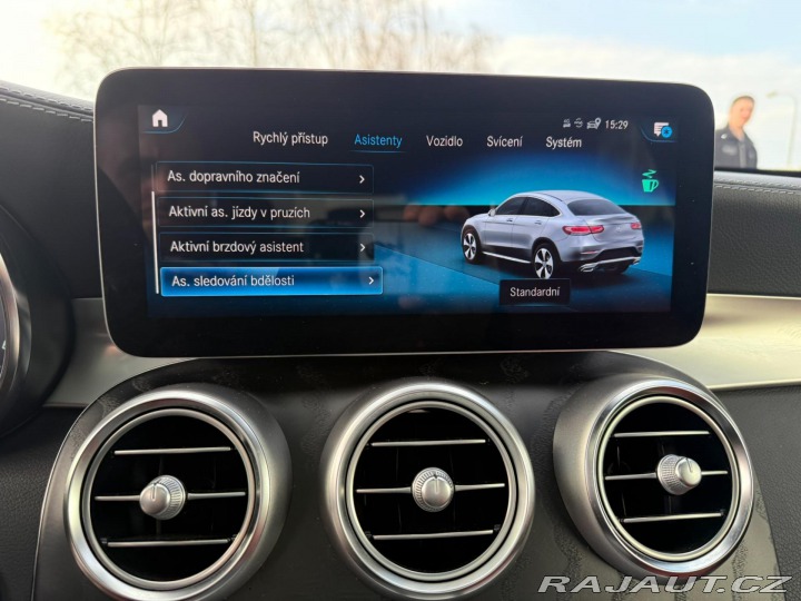 Mercedes-Benz GLC 300 D 4MATIC kupé 2022