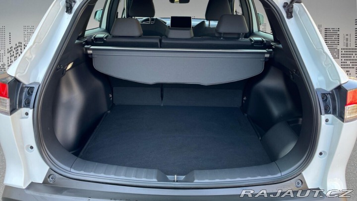 Toyota Corolla Cross 2,0 Hybrid e-CVT 4x4 Styl 2024