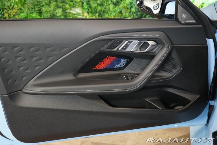 BMW M2 338kW HUD H/K Carbon Záru 2023