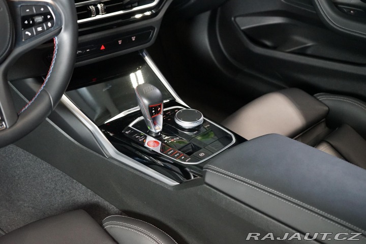 BMW M2 338kW HUD H/K Carbon Záru 2023