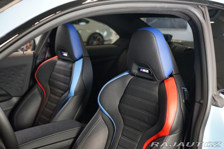 BMW M2 338kW HUD H/K Carbon Záru 2023