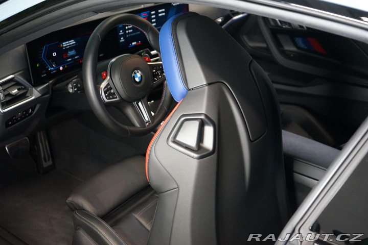 BMW M2 338kW HUD H/K Carbon Záru 2023