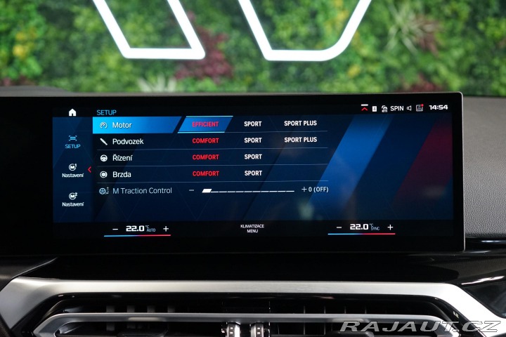 BMW M2 338kW HUD H/K Carbon Záru 2023
