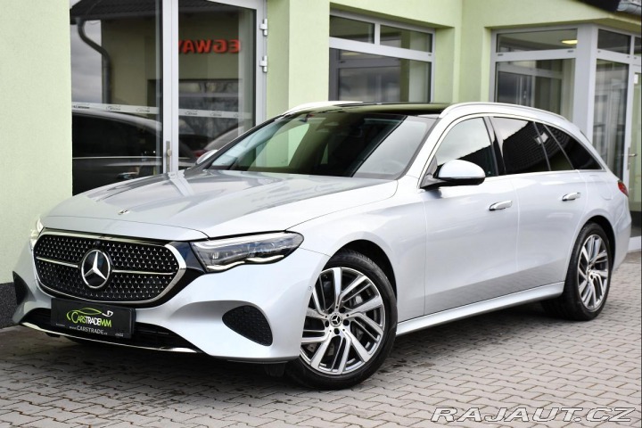 Mercedes-Benz E 300de 4MATI PANO REZERVAC 2023