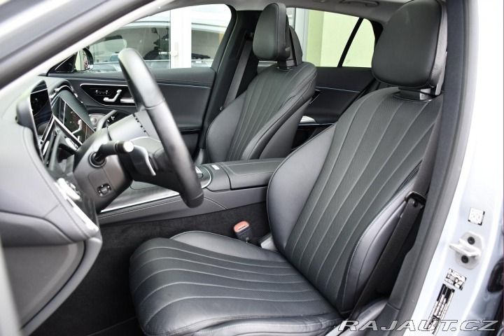 Mercedes-Benz E 300de 4MATI PANO ZÁRUKA 9 2023