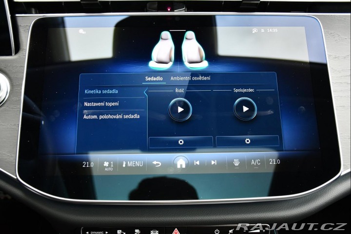 Mercedes-Benz E 300de 4MATI PANO ZÁRUKA 9 2023