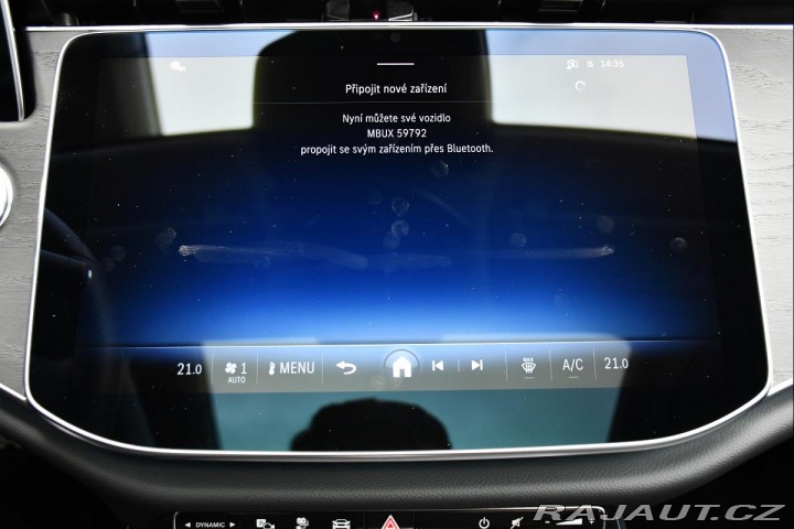 Mercedes-Benz E 300de 4MATI PANO ZÁRUKA 9 2023