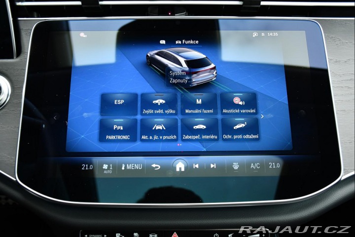 Mercedes-Benz E 300de 4MATIC PANO ZÁRUKA 2023