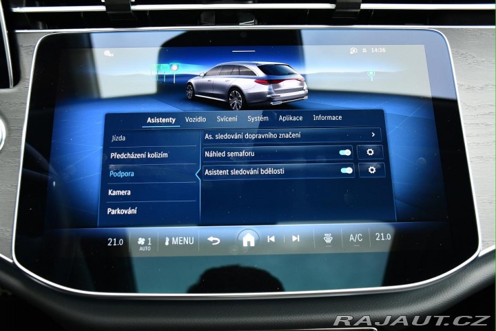 Mercedes-Benz E 300de 4MATI PANO ZÁRUKA 9 2023